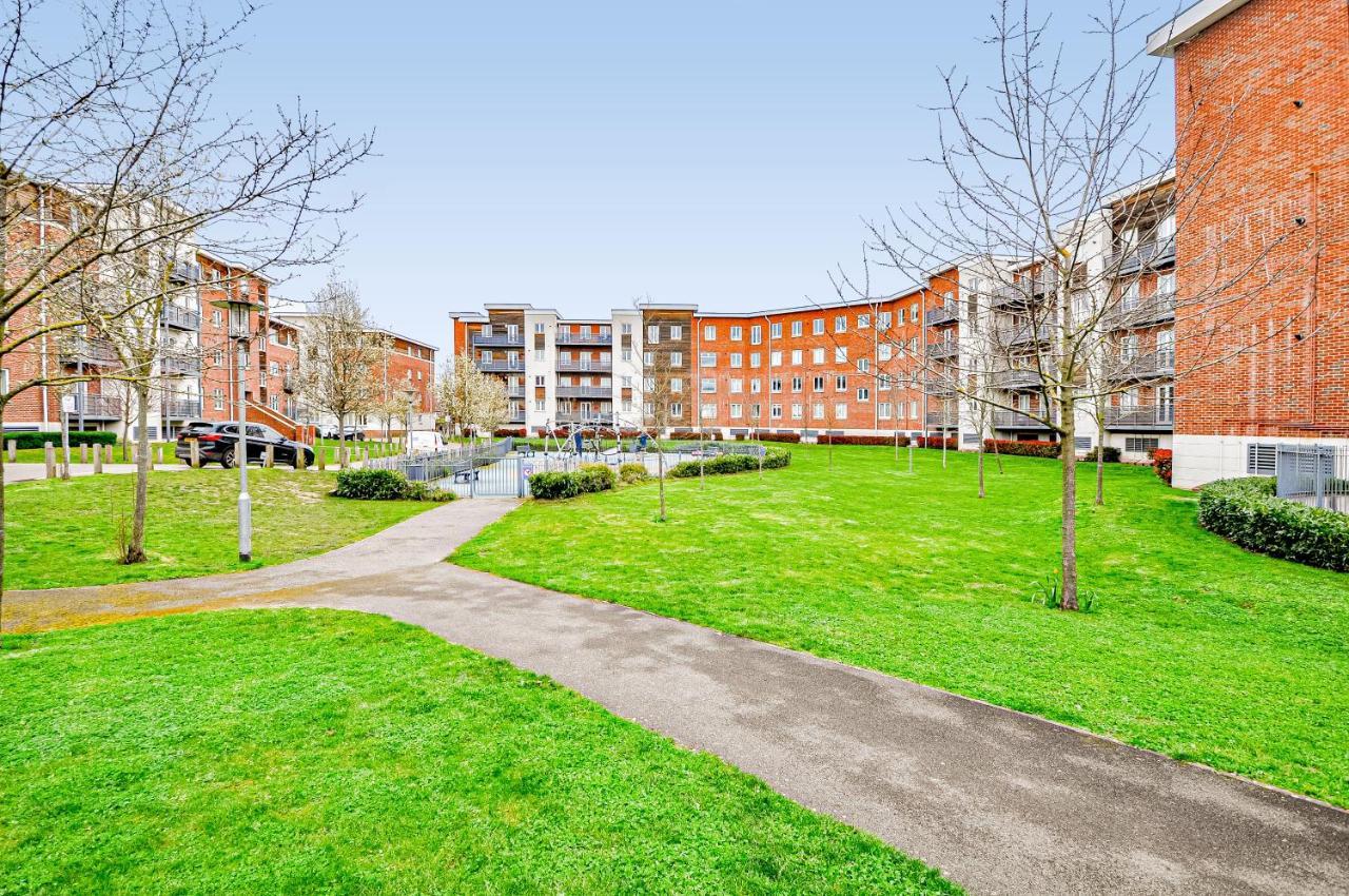 Kings Quarter - Four Bed Apartment - #0202 Μεϊντενχέντ Εξωτερικό φωτογραφία